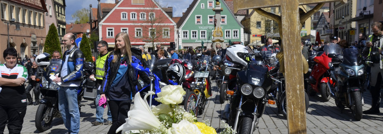 Motorradgottesdienst Marktplatz Roth